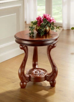 Beistelltisch Aus Buchenholz Mit Schnitzerei