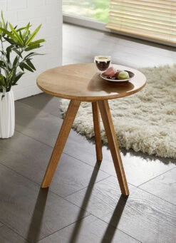 Beistelltisch Aus Geöltem, Massivem Eichenholz