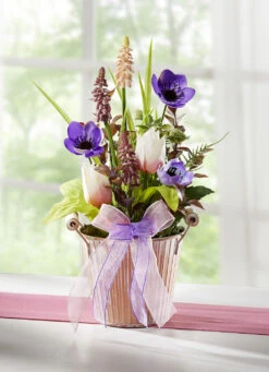 Gesteck Mit Textilschleifenband