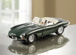 Jaguar E-Type Cabrio (1961) Von Bburago