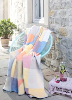 Kuschelig Weiche Schlafdecke Mit Modernen Farbtönen