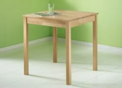 Massiver Esstisch Aus Lackierter Kernbuche