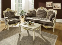 Schmuckvolle Wohnzimmermöbel Mit Weiß-goldfarbener Lackierung