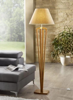 Stehleuchte Aus Massivem Eichenholz