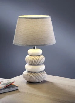 Tischleuchte Mit Lackiertem Fuß -Heim Schmücken Geschäft tischleuchte mit lackiertem fuss farbe grau