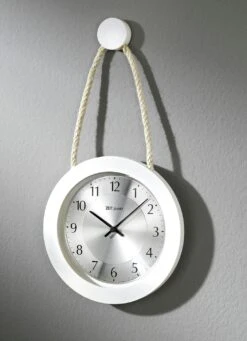 Wanduhr Aus Massivholz In Deutschland Hergestellt In Verschiedenen Farben